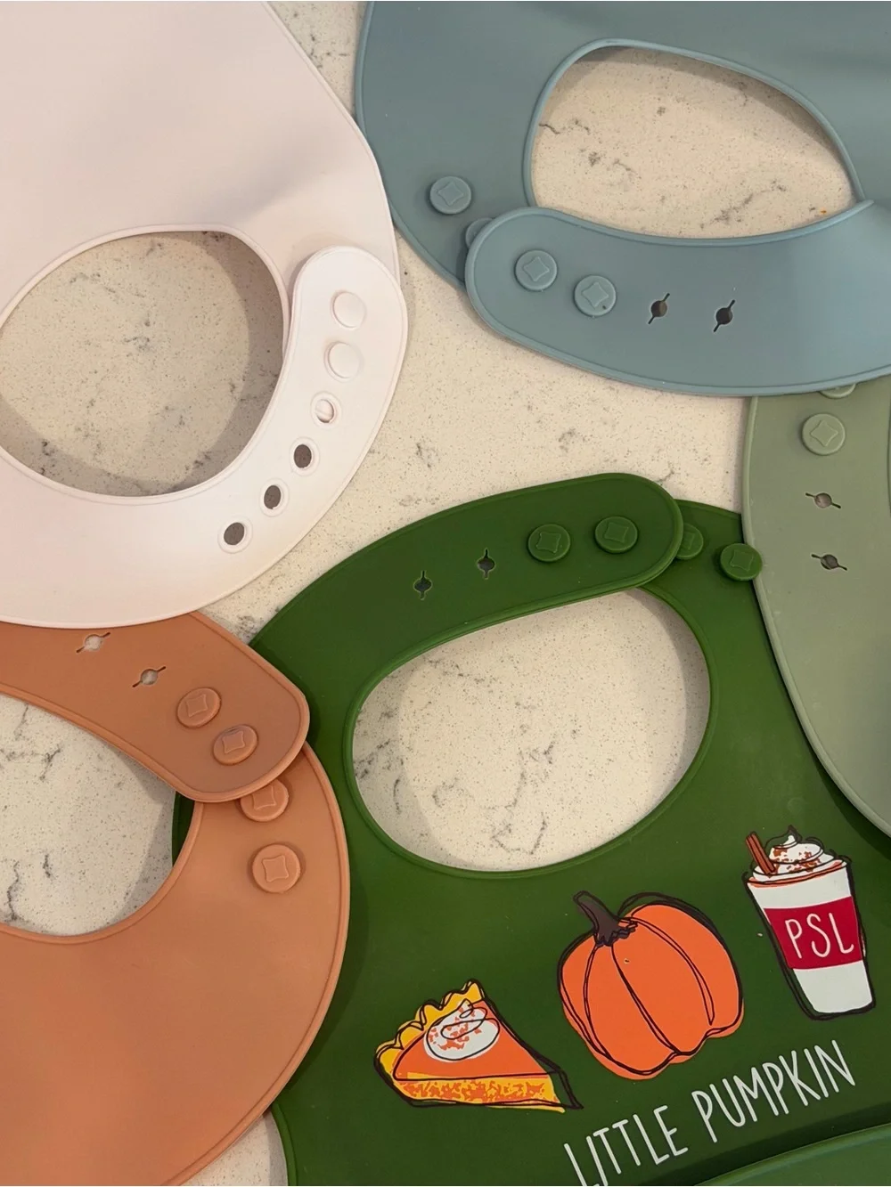 5 Silicone Bibs for Infants